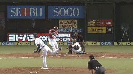 ２回表３阿部２点タイムリー (3)