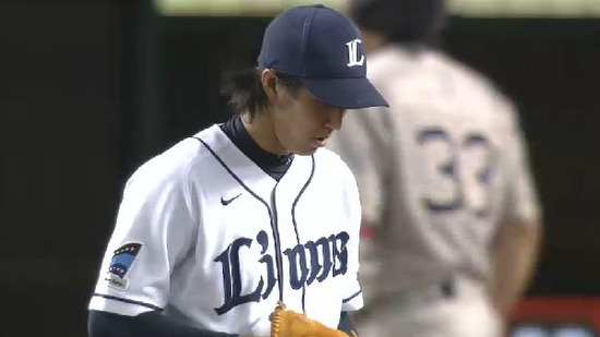 １回表２三振 (2)