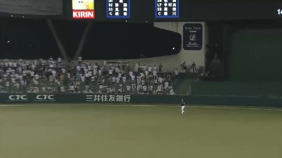 ７回裏４メヒアセンターフライ (4)