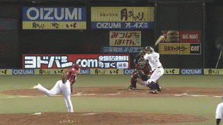７回裏２岡田タイムリー２ベース (1)