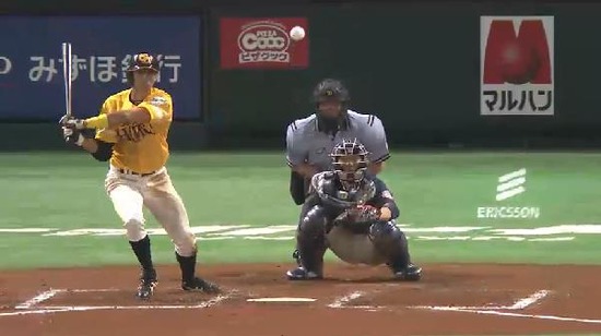 7回裏3ヒット2アウト1塁2塁2アウト (3)