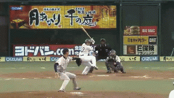 ７回裏１森２点タイムリー (1)