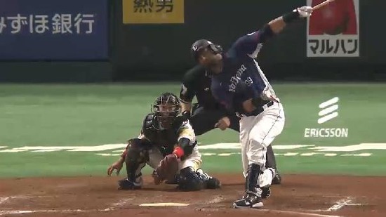 ８回表６メヒア三振 (2)
