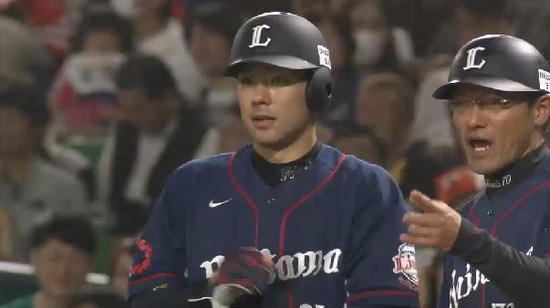 ４回表３炭谷バスター成功満塁 (3)