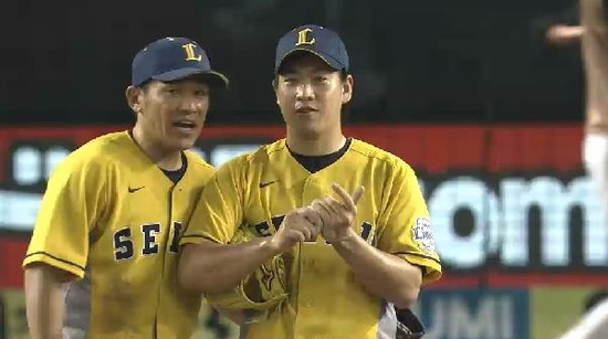 ５回表２陽逆転３ラン (7)