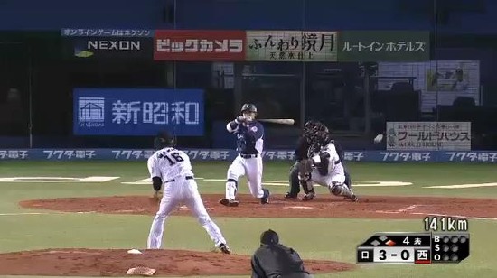 ４回表１秋山ヒット栗山実質バント (1)