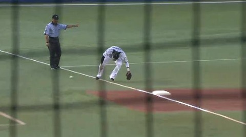 １回表１渡辺大嶺エラー栗山四球 (2)