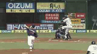 １回裏３アブレイユタイムリー (1)