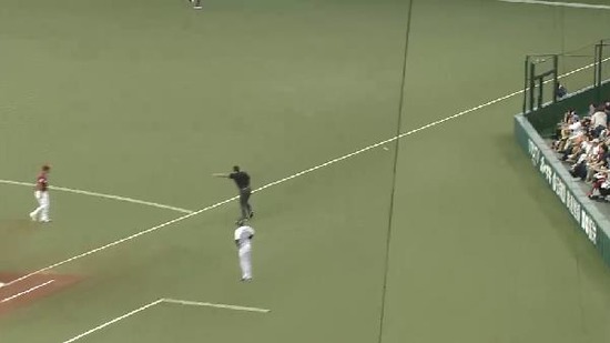 ５回裏１森２ベース (3)