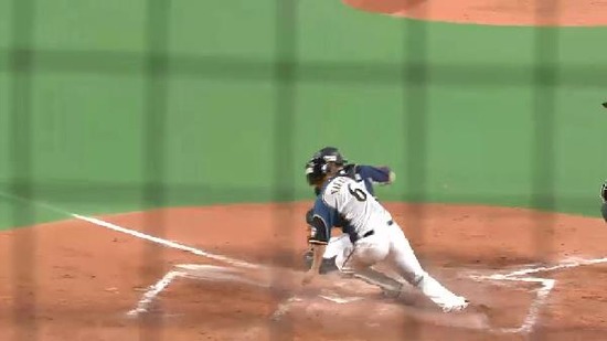 ７回裏１近藤2点タイムリー２ベース (2)