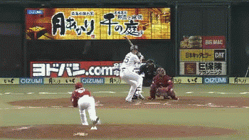 ８回裏１秋山208本目 (1)