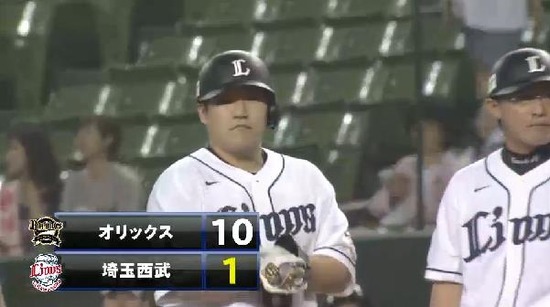 ６回裏２おかわりタイムリー (2)