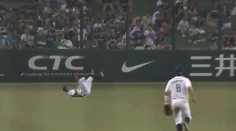 7回表2秋山ファインプレー