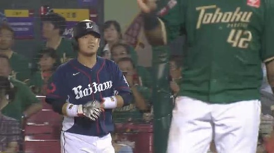 ４回表１ツーアウトから栗山森連打 (2)