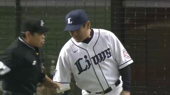 3回表2デスパ井口ヒット交代洋介 (1)