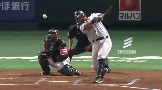 8回表4メヒアヒット1塁3塁 (2)