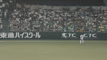 ６回表１清田左中間真っ二つ栗山外崎連携プレー (1)