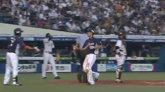 1回表2森タイムリー (1)