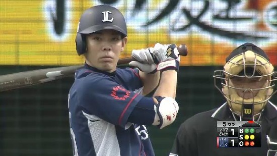 ５回裏２秋山200本安打タイムリー (2)