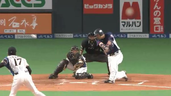 4回表3炭谷2点タイムリー2ベース (4)