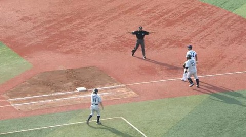 8回表3山川3打席目 (2)