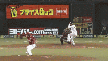 5回裏3代打渡辺走者一掃タイムリー2ベース (1)