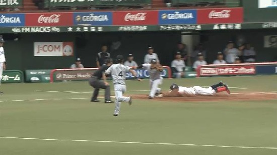 ７回裏１木村ヘッスラ (3)