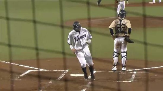 ６回裏２おかわりタイムリー (1)