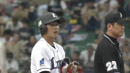 ２回裏１金子２ベース (1)