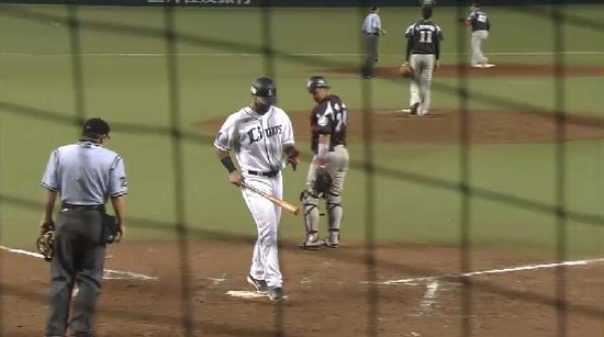 4回裏３炭谷タイムリー (3)