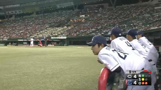9回裏5セラテリ三振 (2)