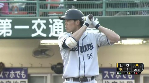 ２回秋山タイムリー ２ベース(3)