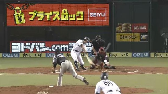 ６回裏４大崎犠牲フライ (3)