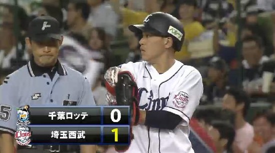 １回裏３脇谷タイムリー (1)