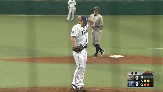 4回表2岡田変化球でファーストゴロ (3)