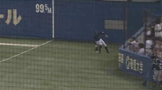 7回裏1大松鈴木連打2塁3塁1アウト (4)