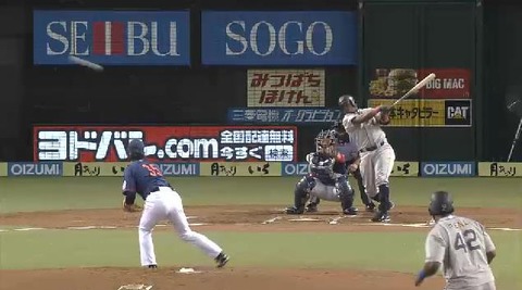 ２回表１ペーニヘルマンヒット１塁３塁 (2)