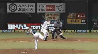 ３回裏２秋山ヒット杉谷エラーで先制 (1)