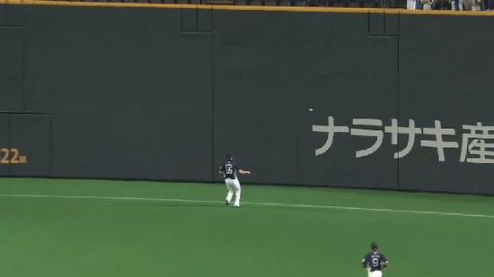 ７回裏１近藤2点タイムリー２ベース (1)