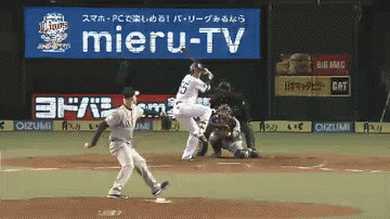 3回裏1秋山2ベース