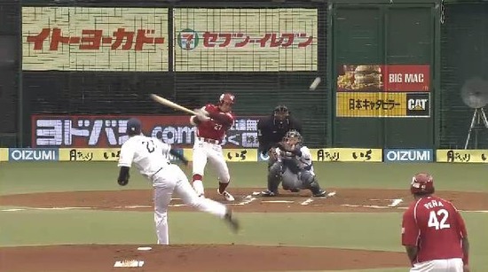 1回表2岡島タイムリー (2)