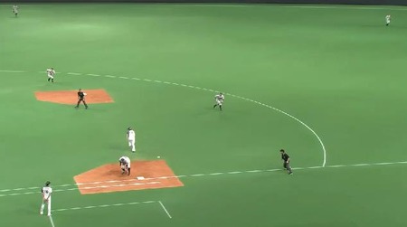 3回裏4ミランダ内野ゴロ弾いて1点 (1)