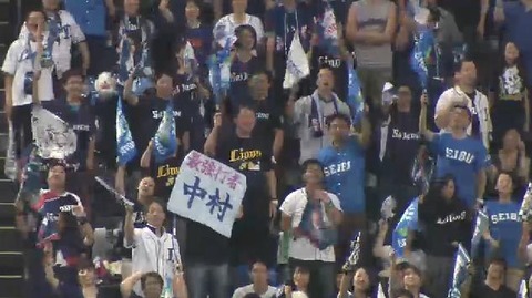 5回表3河野からおかわり3ラン (2)