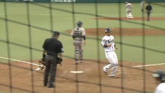 ５回裏３おかわり２点タイムリー２ベース (1)