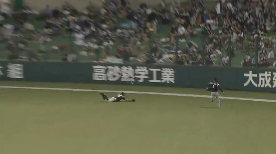 9回裏3渡辺3ベース (1)