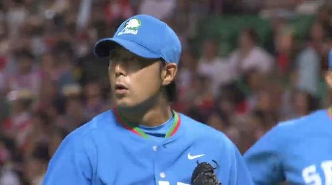 ８回表４明石三振 (1)