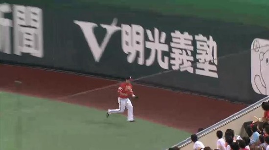 3回表2浅村ライトフライ (2)