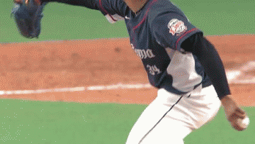 ４回裏３浅間三振 (1)