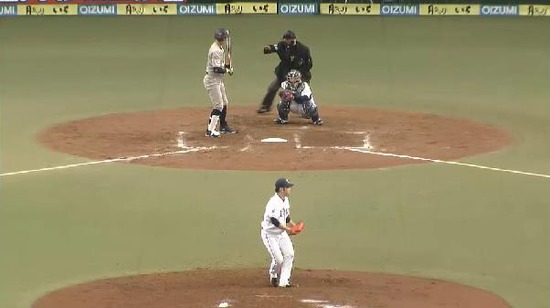 9回表2糸井三振