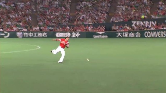 8回表2浅村ヒット (3)